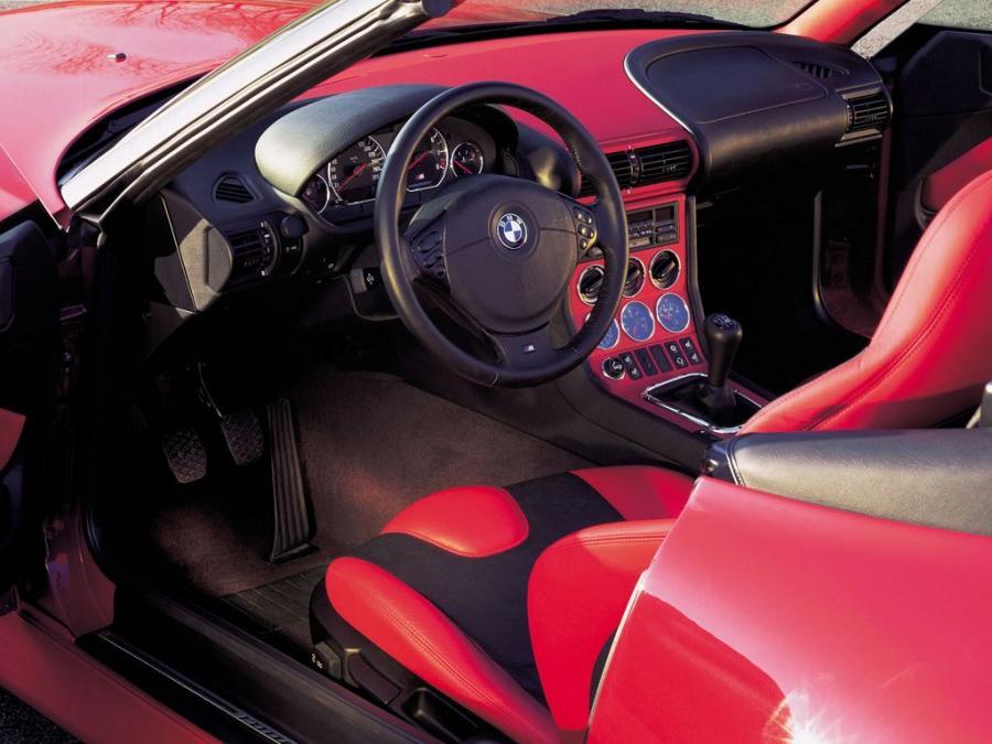 Интерьер BMW Z3 M Roadster (E36/7) 1996 года  (фото 23 из 37)